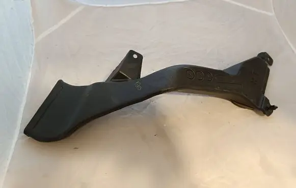 Jaguar F-Pace Cabin air duct channel HK83018A43BA