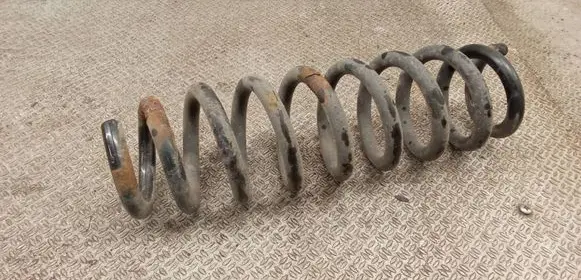 BMW 1 E81 E87 Rear coil spring 