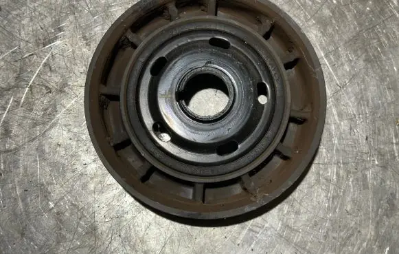 Peugeot 308 Crankshaft pulley 9821624380