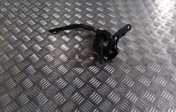 Volvo V70 Tailgate/trunk/boot hinge 8643158