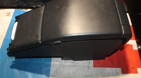 Volvo XC70 Armrest 9491224
