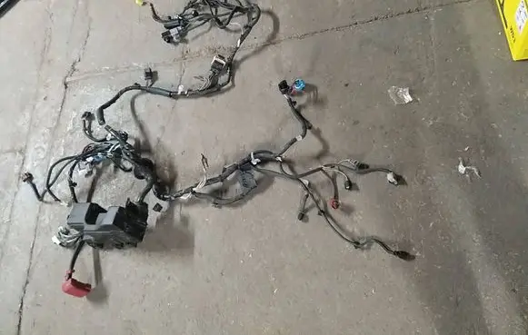 Peugeot 108 Engine installation wiring loom 