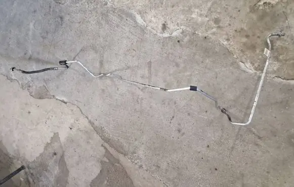 Air conditioning (A/C) pipe/hose