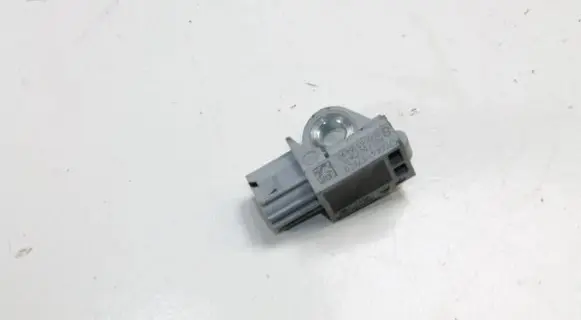 Mazda 6 Airbag deployment crash/impact sensor GDK457KC0