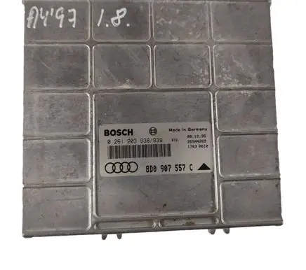 Audi A4 S4 B5 8D Engine control unit/module 8D0907557C 0261203938