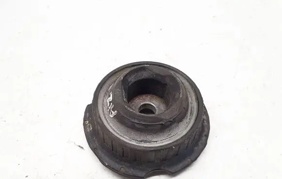 Volkswagen Touareg I Coil spring mount 7L0412321