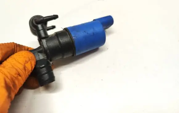 Volvo S60 Windscreen/windshield washer pump AV6113K082AA E23VB