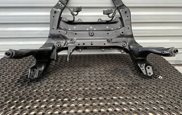 BMW 1 F40 Front subframe 6872729