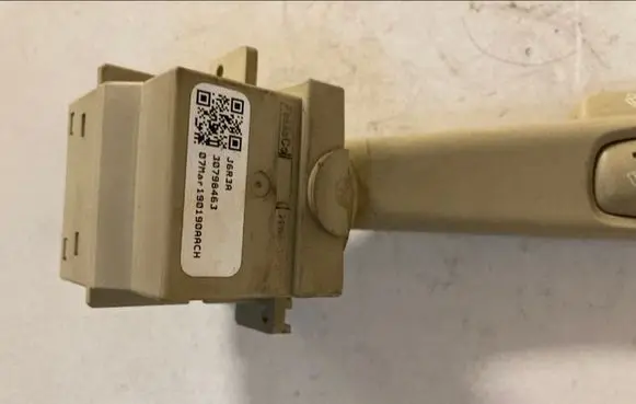 Volvo XC60 Wiper control stalk 30798463