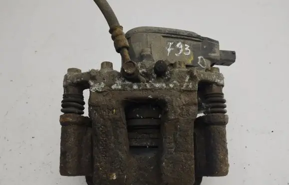 Hyundai i40 Rear brake caliper