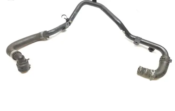 Volkswagen Touareg II Engine coolant pipe/hose 7P0121070G