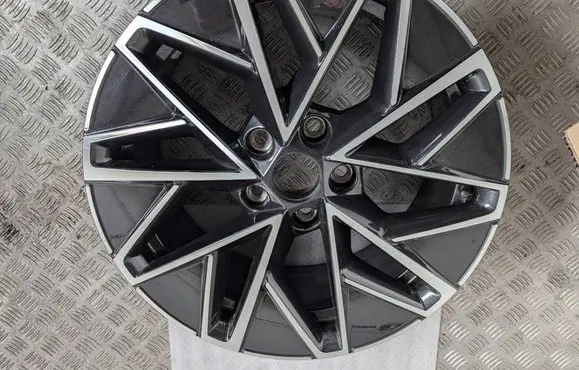 Skoda Octavia Mk4 R17 alloy rim 5E3601025C 5E3601025BC 5E3601025BM