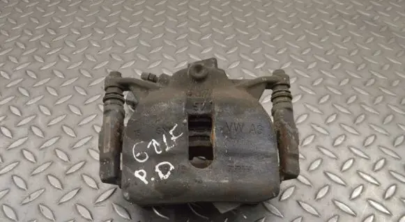 Volkswagen Golf VII Front brake caliper