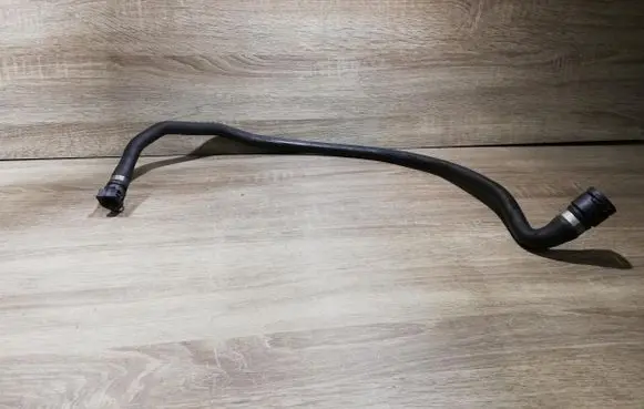 BMW 5 E60 E61 Engine coolant pipe/hose 778745803 17127787458
