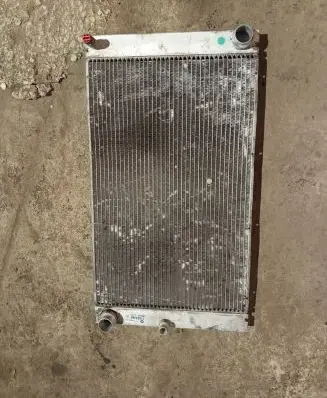 BMW 5 E60 E61 Coolant radiator 7792832 C3375