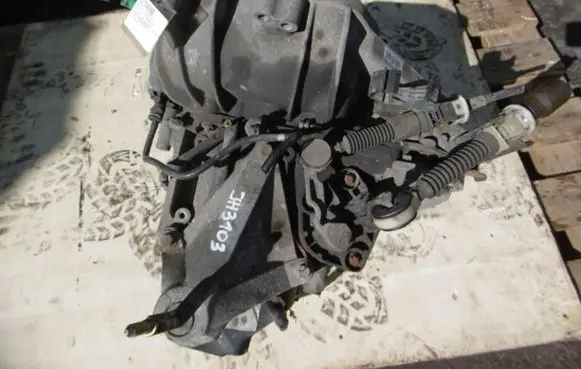 Nissan Micra Manual 4 speed gearbox JH3103