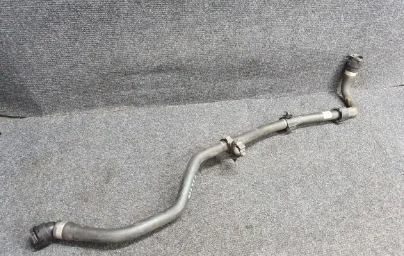 BMW 4 F32 F33 Engine coolant pipe/hose 7635807 WJ763580702