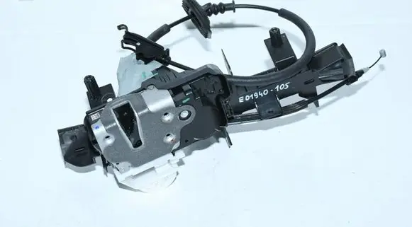 Ford Focus Front door lock E01940-105