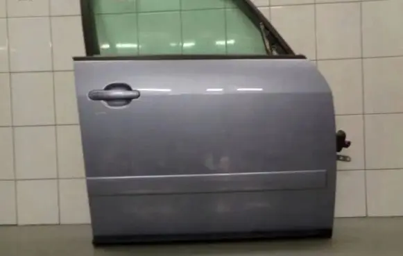 Audi A2 Front door