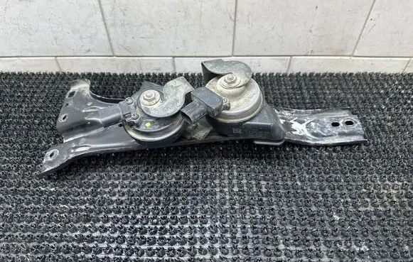 Porsche Cayenne (92A) Horn signal 7P5951221