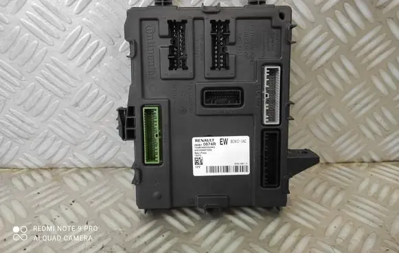 Renault Megane IV BSM Control unit 284B10674R 19380493332943