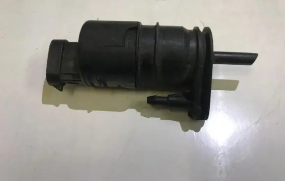 Renault Master II Windscreen/windshield washer pump 7700802336