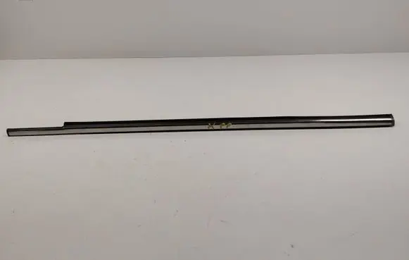 Mercedes-Benz X-class W470 Front door glass trim molding 