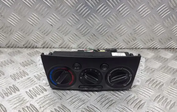 Mazda Premacy Interior fan control switch CB81