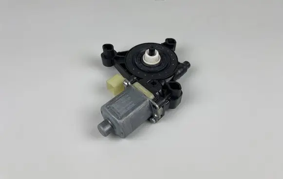 Audi A3 S3 8V Front door window regulator motor 5Q0959801 0130822713