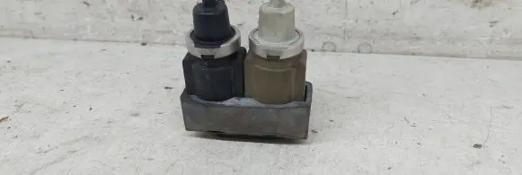 Audi A6 S6 C5 4B Turbo solenoid valve 059906629 PX0425223