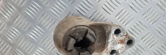 Ford Maverick Engine mount vacuum valve 
