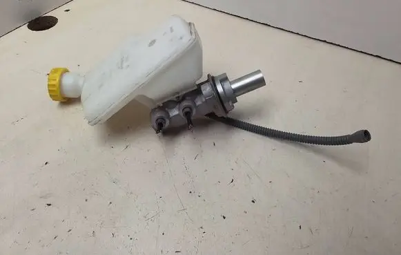 Citroen C3 Master brake cylinder 24642