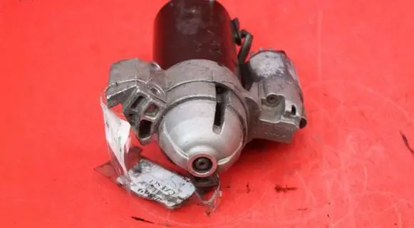 BMW 7 F01 F02 F03 F04 Starter motor 7823700