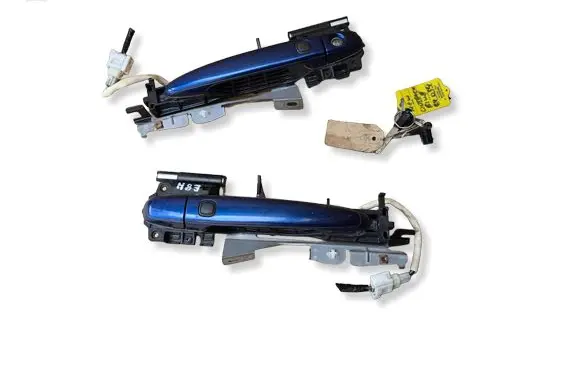 Subaru Outback Front door exterior handle 