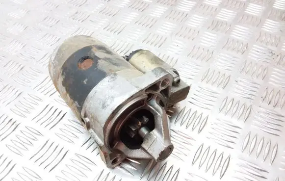 Mitsubishi Carisma Starter motor M003T44181