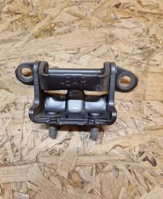 Nissan Qashqai Rear door upper hinge 4EAR