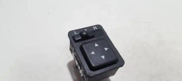 Mitsubishi Carisma Wing mirror switch 03220000 MR114081