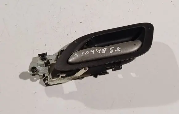 Honda FR-V Rear door interior handle