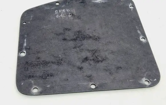 Trunk/boot side trim panel