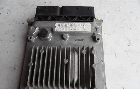 Mercedes-Benz B W246 W242 Engine control unit/module A6519007600 A6519010601 28336104