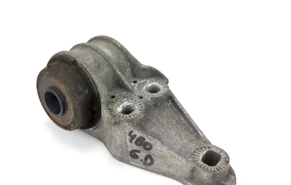 Audi A6 S6 C5 4B Rear axle beam mounts housing 8E0501522G 8E0501521G