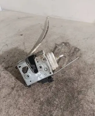 Audi A4 S4 B5 8D Front door lock 8D1837016F