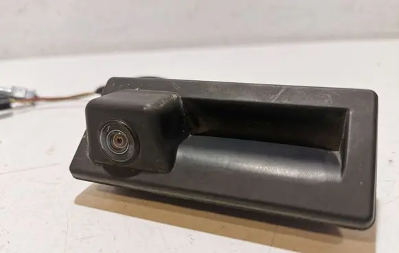 Volkswagen Atlas Tailgate handle with camera 3CN827566A