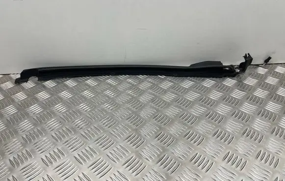 Dodge Grand Caravan Seal rubber (tailgate) 68078773