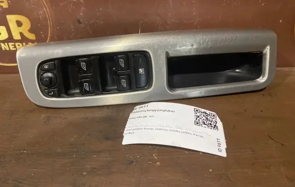 Volvo S40 Electric window control switch 30773427