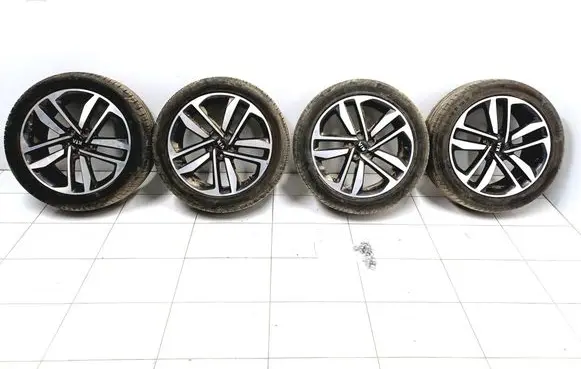 R19 alloy rim