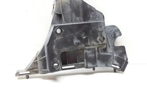 Volvo V70 Front bumper mounting bracket 31265345