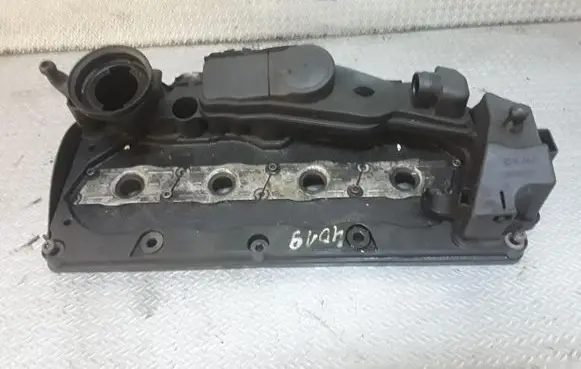 Volkswagen PASSAT B6 Rocker cam cover 03L103469