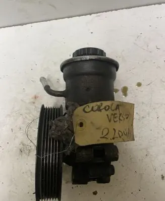 Toyota Corolla Verso E121 Power steering pump