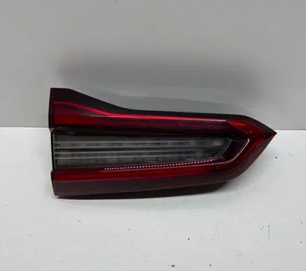 Tailgate rear/tail lights